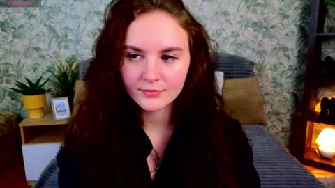 Snapshot of julietvelour chatting on November 2025 05:13:02 PM Julia online show from November 2025 05:13:02 PM