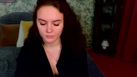 Snapshot of julietvelour chatting on November 2025 01:15:02 PM Julia online show from November 2025 01:15:02 PM