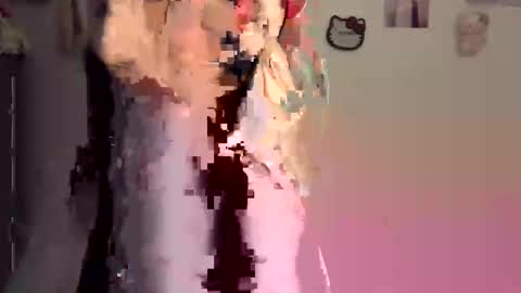 julieuhb online show from January 2025 09:08:02 AM