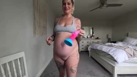 Julie online show from December 2024 05:55:01 PM