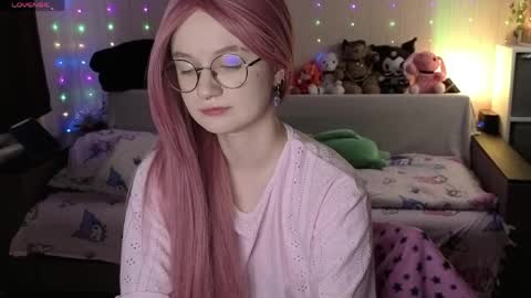 julifisher online show from March 2026 04:23:01 AM