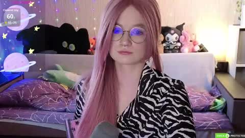 julifisher online show from April 2026 04:29:01 AM