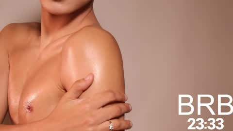 Snapshot of julii_rico chatting on May 2026 04:04:02 PM JULI online show from May 2026 04:04:02 PM