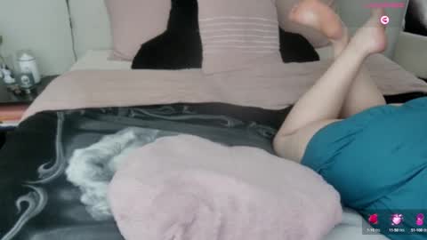 Juli Monroe online show from January 2025 03:20:01 AM