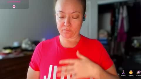 Juli Monroe online show from November 2025 11:00:01 AM