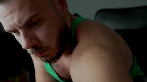 JULiUS   online show from September 2025 07:52:01 PM