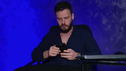 JULiUS   online show from December 2025 09:55:02 PM