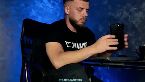 JULiUS   online show from January 2026 08:56:01 PM