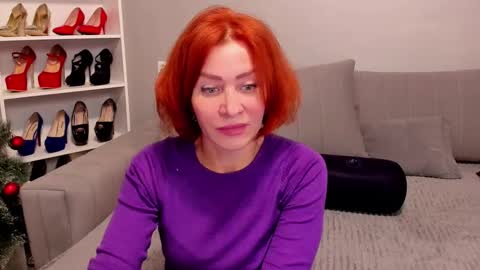 jullia_moor online show from December 2025 01:13:02 AM