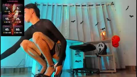 jullian online show from October 2025 03:10:02 AM