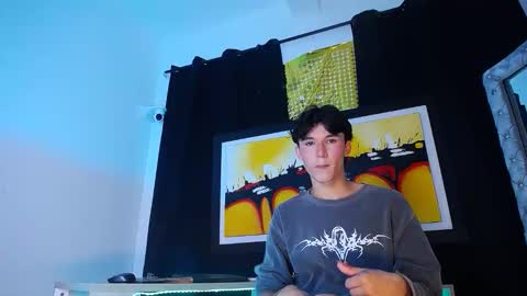 jullian online show from March 2026 10:35:01 PM