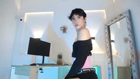 Snapshot of jullian_ricci chatting on May 2026 10:03:01 PM jullian online show from May 2026 10:03:01 PM