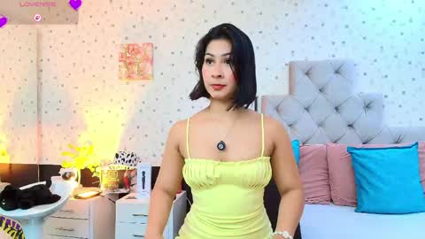Julieta Reyes   online show from April 2026 11:56:02 AM