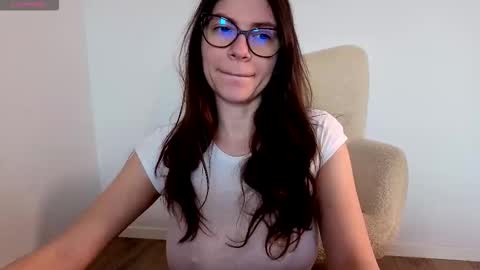 Jully online show from February 2026 12:20:01 PM