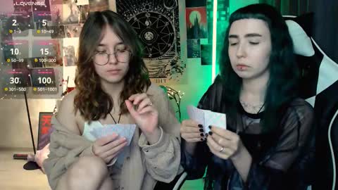 Snapshot of julscinamon chatting on October 2025 06:04:01 PM Baroness Von Cringe online show from October 2025 06:04:01 PM