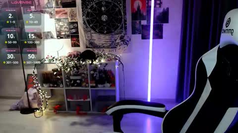 Baroness Von Cringe online show from November 2025 06:30:01 PM