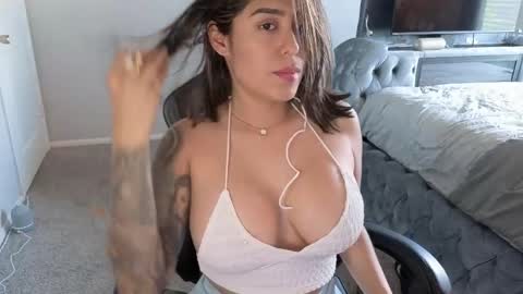 Snapshot of july_and_erick chatting on May 2026 04:12:01 PM july online show from May 2026 04:12:01 PM