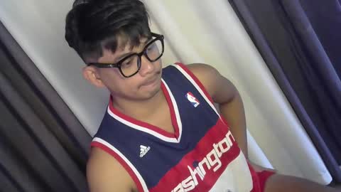 Snapshot of julz_alwayshorny chatting on February 2026 03:32:02 AM call me julz online show from February 2026 03:32:02 AM