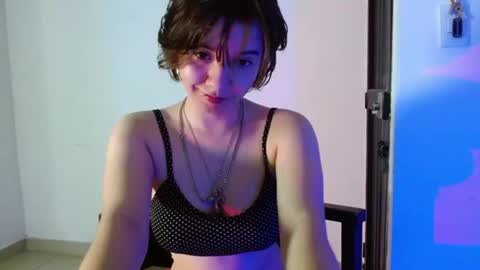 Snapshot of julz_cherry_ chatting on July 2026 06:17:02 AM Cherry Julz Independiente online show from July 2026 06:17:02 AM