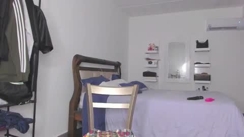 jessica online show from November 2025 06:34:01 AM