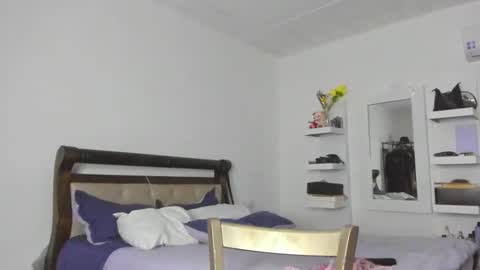 jessica online show from December 2025 05:25:02 AM