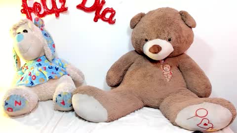 Snapshot of junbootix chatting on September 2025 04:45:02 PM ANGELINA indepen camgrl  online show from September 2025 04:45:02 PM