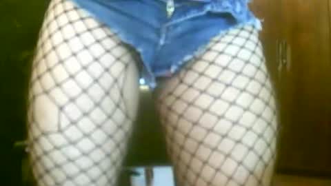 Snapshot of juneandmia chatting on February 2026 12:40:02 AM Mia online show from February 2026 12:40:02 AM