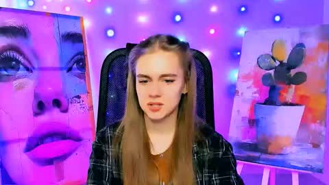 junewoods online show from February 2026 07:13:02 AM