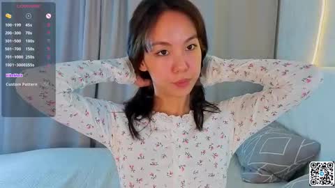 Bella online show from September 2025 06:23:02 PM