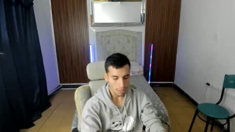 Junior Caicer online show from January 2026 01:54:02 AM