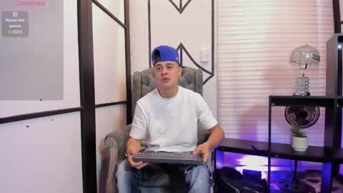 Snapshot of juniormorris_ chatting on September 2025 09:52:02 PM Junior online show from September 2025 09:52:02 PM