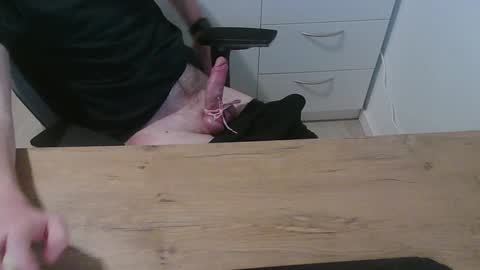 junk2711 online show from February 2025 03:49:01 PM