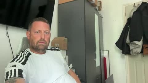 Snapshot of junky345 chatting on June 2026 01:14:01 PM Junky online show from June 2026 01:14:01 PM