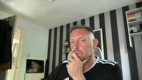 Snapshot of junky345 chatting on July 2026 01:31:02 PM Junky online show from July 2026 01:31:02 PM