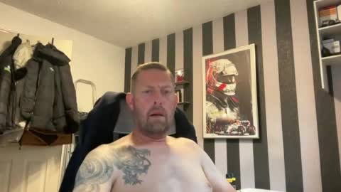 Snapshot of junky345 chatting on August 2026 04:27:01 PM Junky online show from August 2026 04:27:01 PM