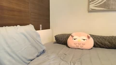 junovaughn online show from November 2025 04:01:02 AM