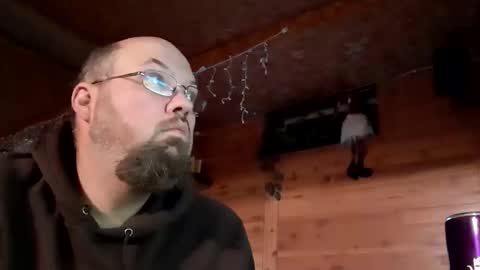 just_hangin_around online show from November 2025 02:07:02 PM