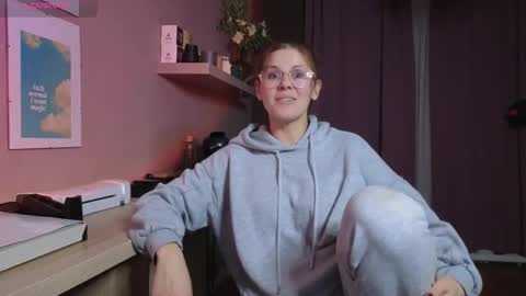 Snapshot of just_honey4u chatting on October 2025 10:49:02 AM just_honey4u online show from October 2025 10:49:02 AM