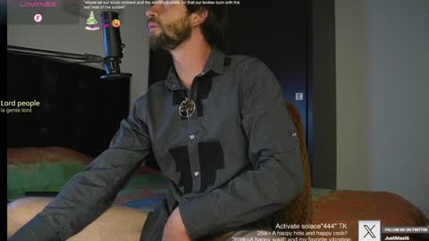 Snapshot of just_your_dreamboy chatting on February 2025 11:06:01 PM Maxi online show from February 2025 11:06:01 PM