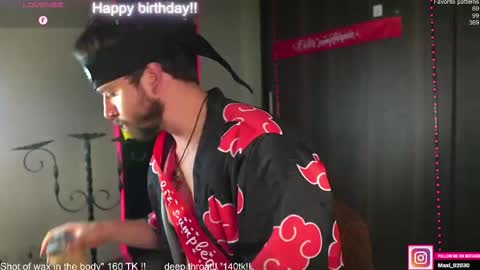 Snapshot of just_your_dreamboy chatting on December 2025 10:05:01 PM Maxi online show from December 2025 10:05:01 PM