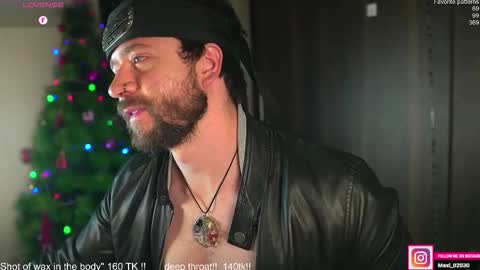 Snapshot of just_your_dreamboy chatting on December 2025 12:29:01 AM Maxi online show from December 2025 12:29:01 AM