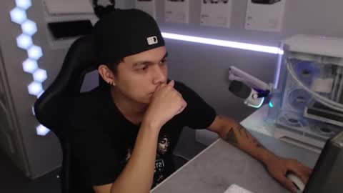 Rhys online show from November 2025 12:15:02 PM