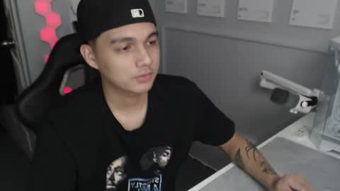 Rhys online show from December 2025 07:53:02 PM