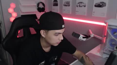 Rhys online show from December 2025 08:28:02 PM