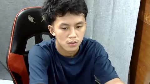 Snapshot of justcallme_james chatting on April 2026 06:06:01 AM James online show from April 2026 06:06:01 AM