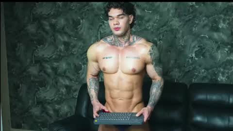 justin clark1 online show from June 2026 12:41:02 AM