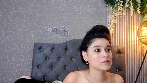 JUSTIN Y JAZMIN online show from February 2025 10:00:02 PM