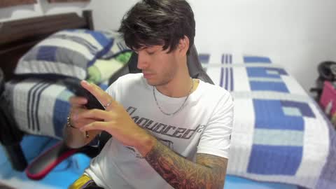 Snapshot of justin_stark1 chatting on December 2024 02:03:02 AM Diego online show from December 2024 02:03:02 AM