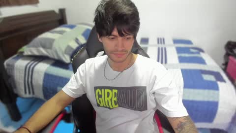Snapshot of justin_stark1 chatting on December 2024 11:35:02 PM Diego online show from December 2024 11:35:02 PM