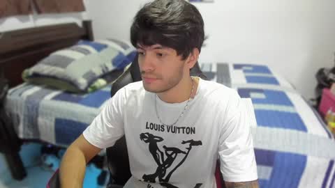 Snapshot of justin_stark1 chatting on December 2024 01:34:02 AM Diego online show from December 2024 01:34:02 AM